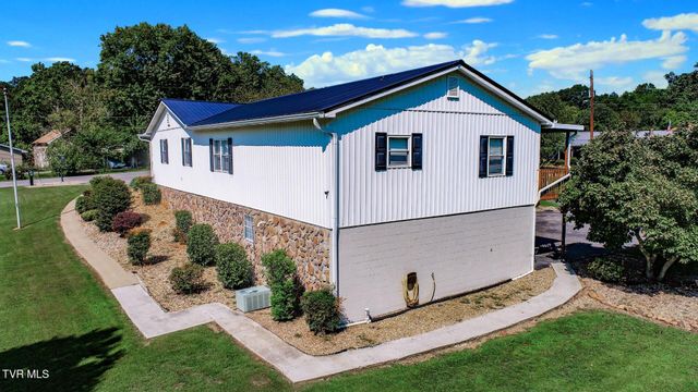 500 Buckingham Dr, Newport, TN 37821