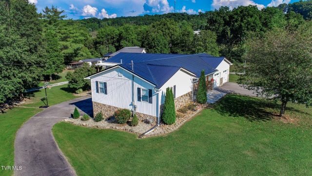 500 Buckingham Dr, Newport, TN 37821