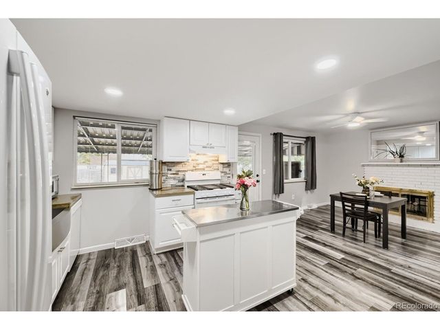 8438 Fenton St, Arvada, CO 80003