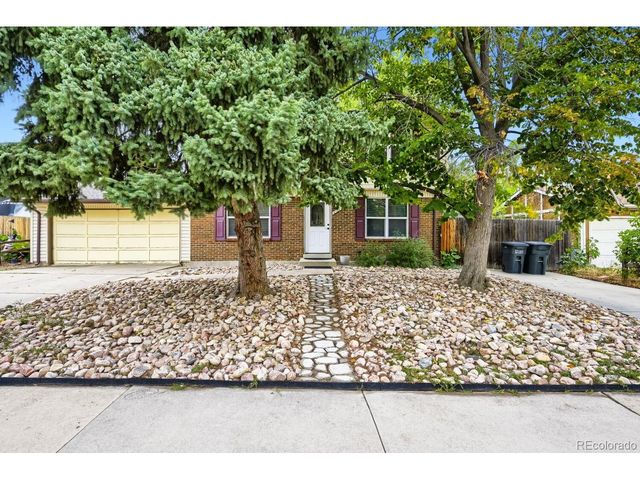 8438 Fenton St, Arvada, CO 80003
