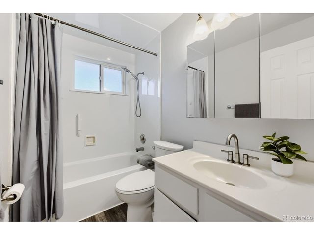 8438 Fenton St, Arvada, CO 80003