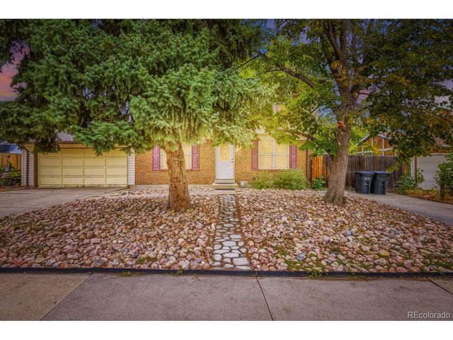 8438 Fenton St, Arvada, CO 80003