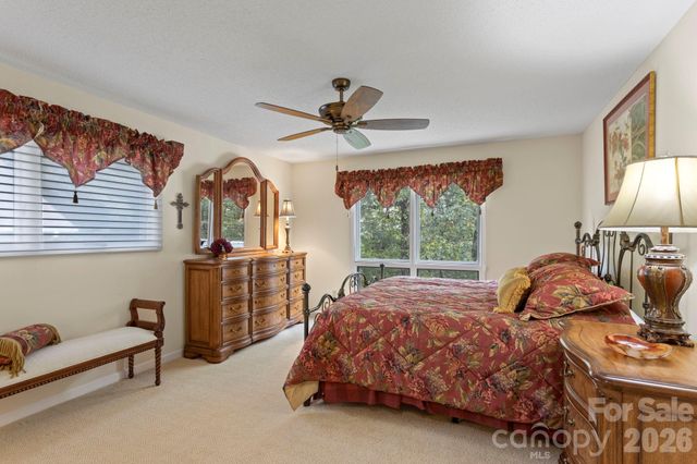 320 Dawnbrook Drive, Flat Rock, NC 28731