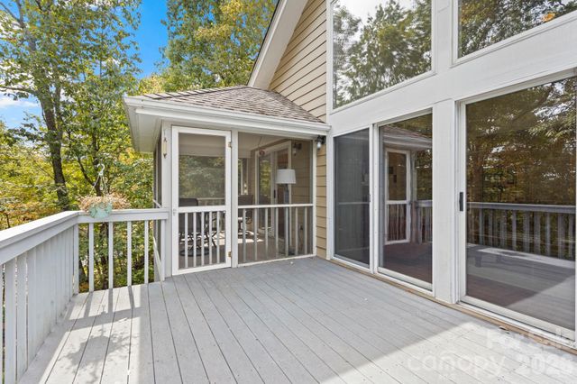 320 Dawnbrook Drive, Flat Rock, NC 28731