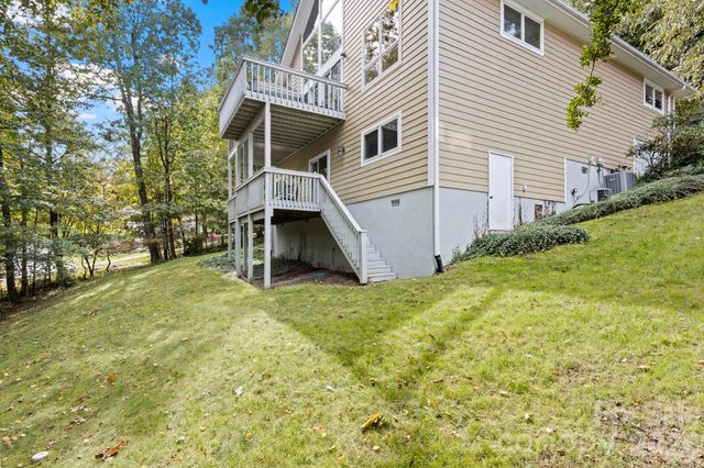 320 Dawnbrook Drive, Flat Rock, NC 28731