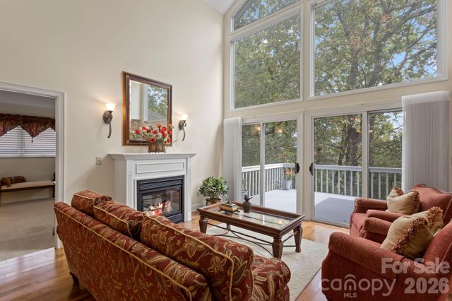 320 Dawnbrook Drive, Flat Rock, NC 28731