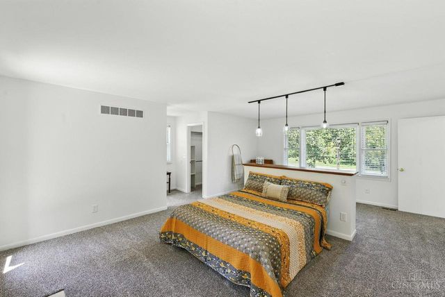 8573 Maineville Road, Hamilton Twp, OH 45039