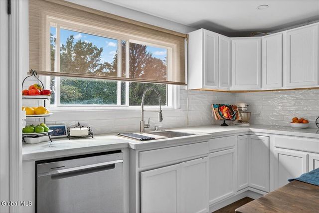 500 State Route 146, Guilderland, NY 12009