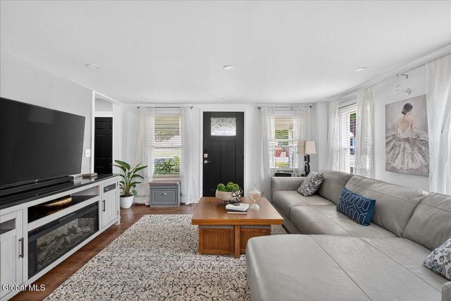 500 State Route 146, Guilderland, NY 12009