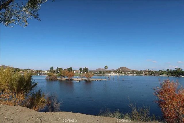 21734 Appaloosa Court, Canyon Lake, CA 92587