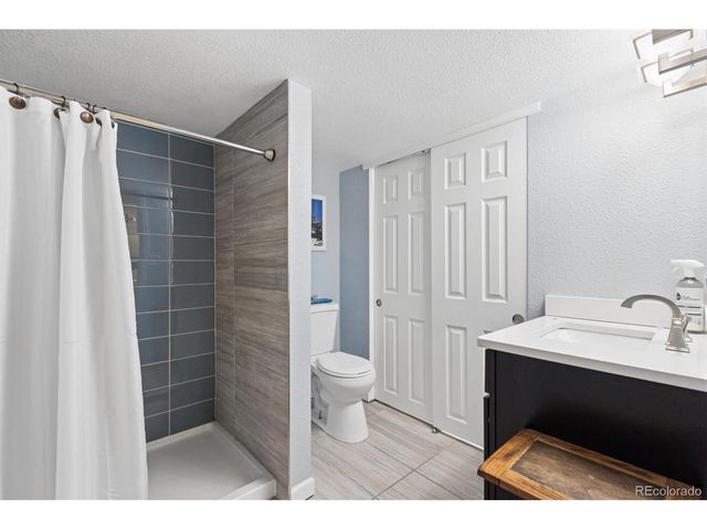 7293 S Crescent Dr, Littleton, CO 80120