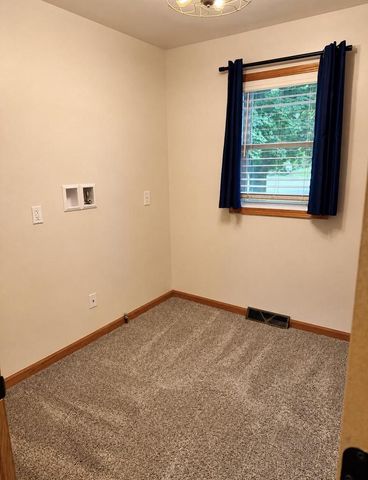 1170 Cypress POINT, Twin Lakes, WI 53181