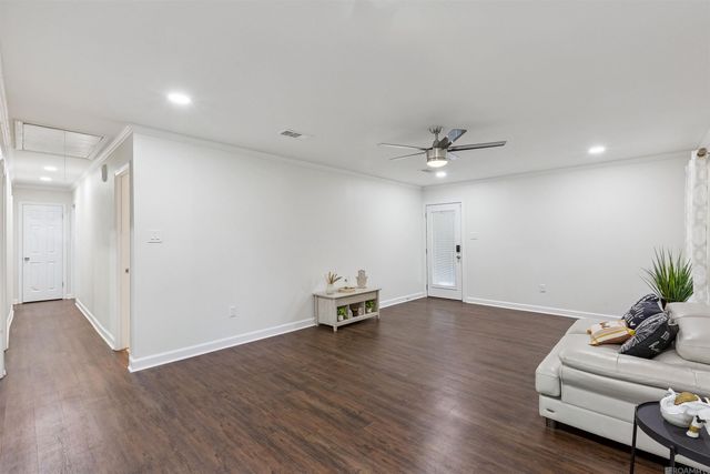 16810 Dahlgren Ave, Baton Rouge, LA 70817