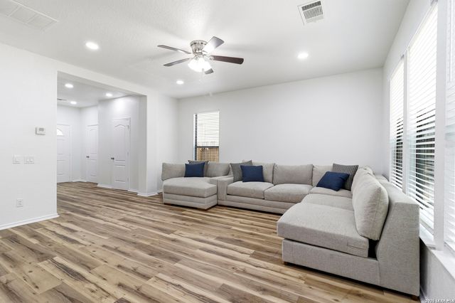 6219 Pecan Tree, San Antonio, TX 78240
