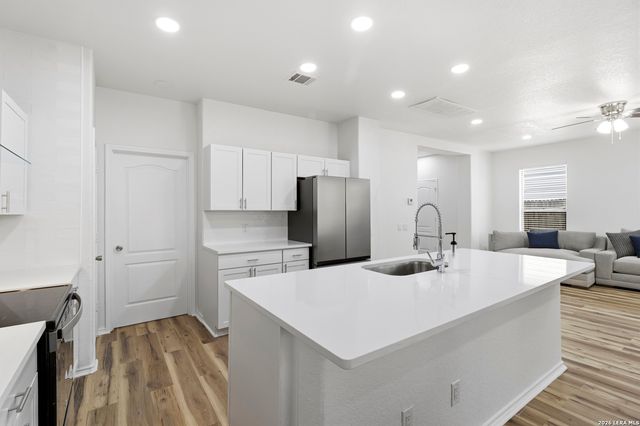 6219 Pecan Tree, San Antonio, TX 78240