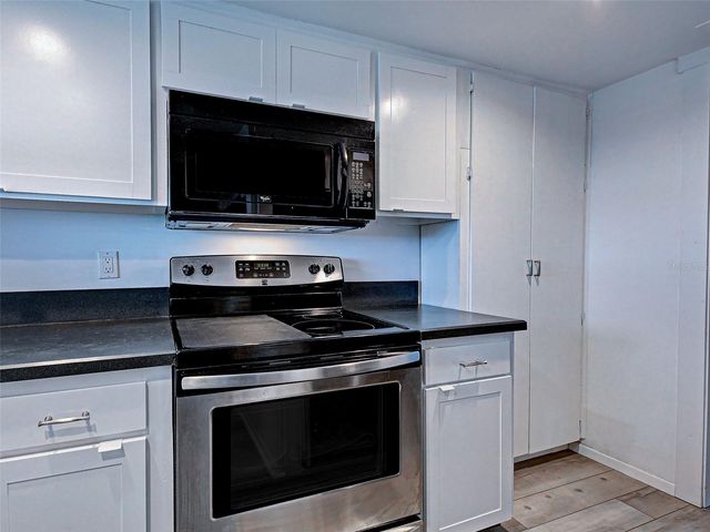 633 ALHAMBRA ROAD 1006, Venice, FL 34285