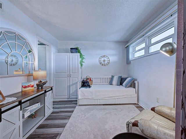 633 ALHAMBRA ROAD 1006, Venice, FL 34285