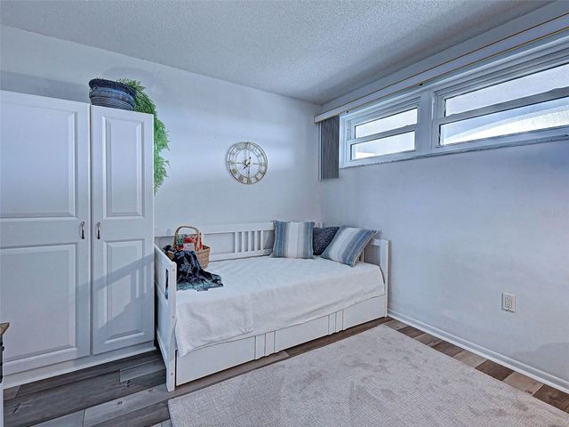633 ALHAMBRA ROAD 1006, Venice, FL 34285