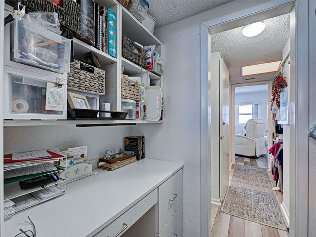 633 ALHAMBRA ROAD 1006, Venice, FL 34285