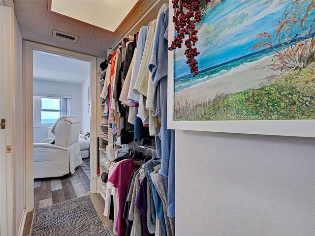 633 ALHAMBRA ROAD 1006, Venice, FL 34285