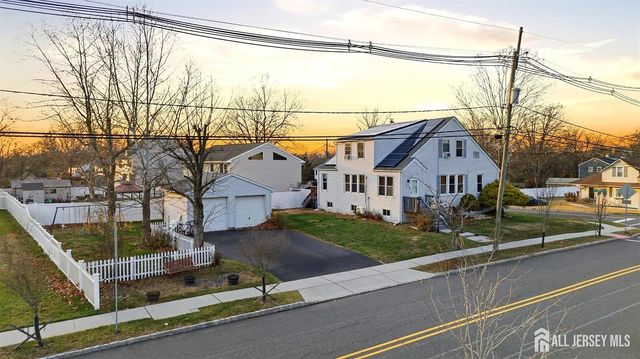 58 Brotherhood Street, Piscataway, NJ 08854