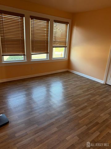 58 Brotherhood Street, Piscataway, NJ 08854