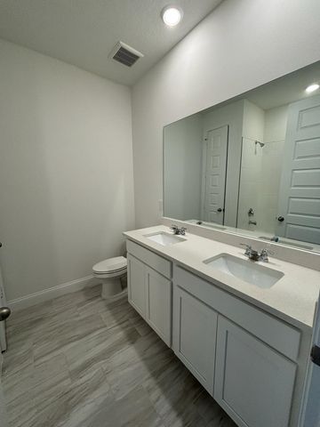 8666 Dahlia Circle, Port St Lucie, FL 34986