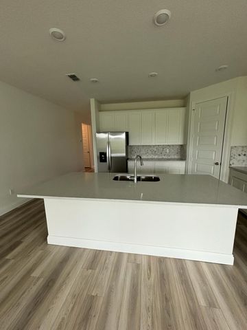 8666 Dahlia Circle, Port St Lucie, FL 34986