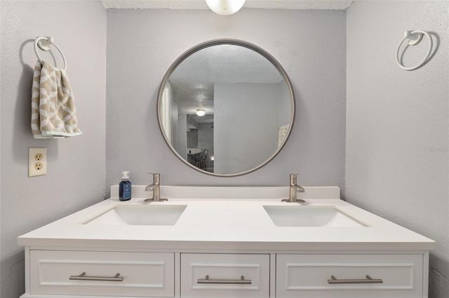 2811 SW ARCHER ROAD V187, Gainesville, FL 32608