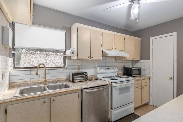 2811 SW ARCHER ROAD V187, Gainesville, FL 32608