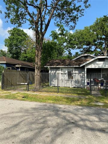 806 Archer Street, Houston, TX 77009