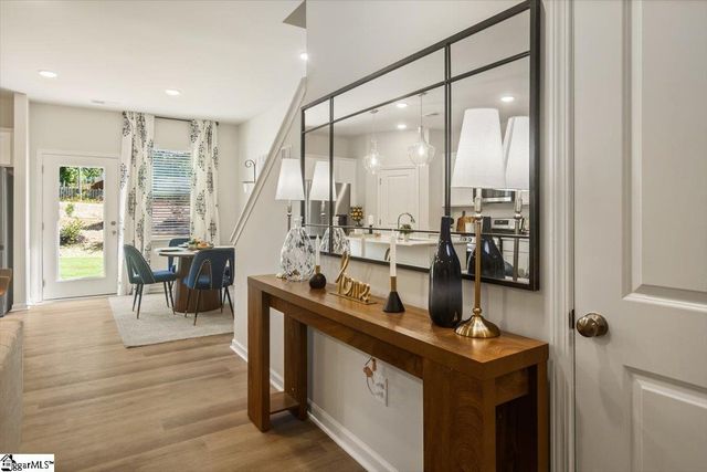 2040 Hillman Way, Roebuck, SC 29376