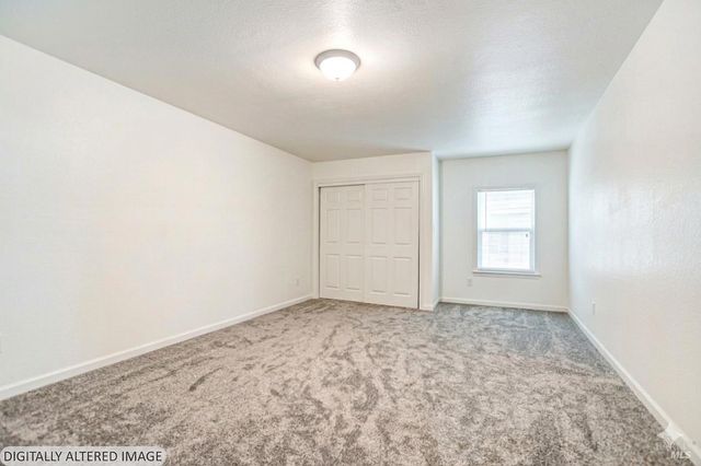 15289 Willow Rd, Guerneville, CA 95446