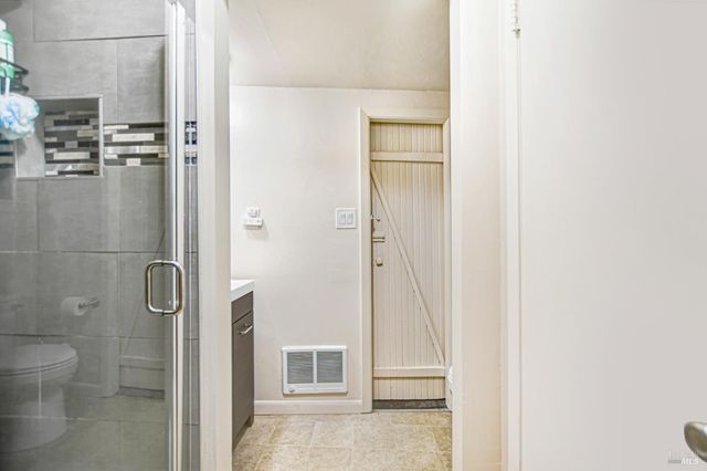 15289 Willow Rd, Guerneville, CA 95446