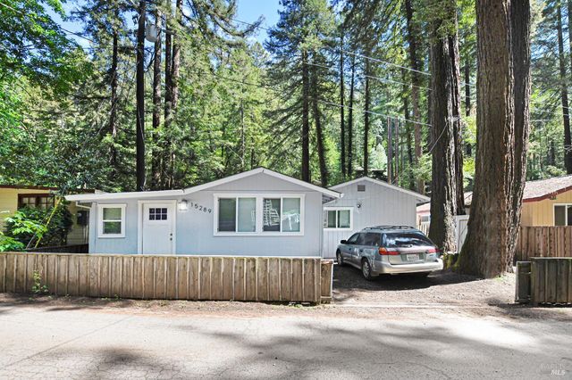 15289 Willow Rd, Guerneville, CA 95446
