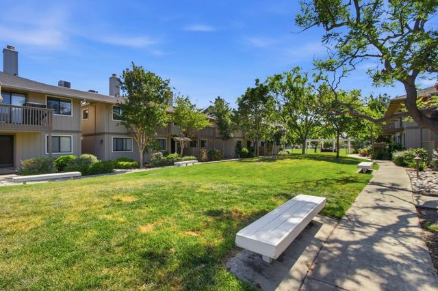 18944 Sara Park Circle, Saratoga, CA 95070