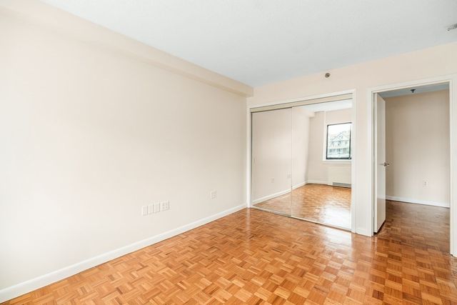 300 Lynn Shore Dr 307, Lynn, MA 01902