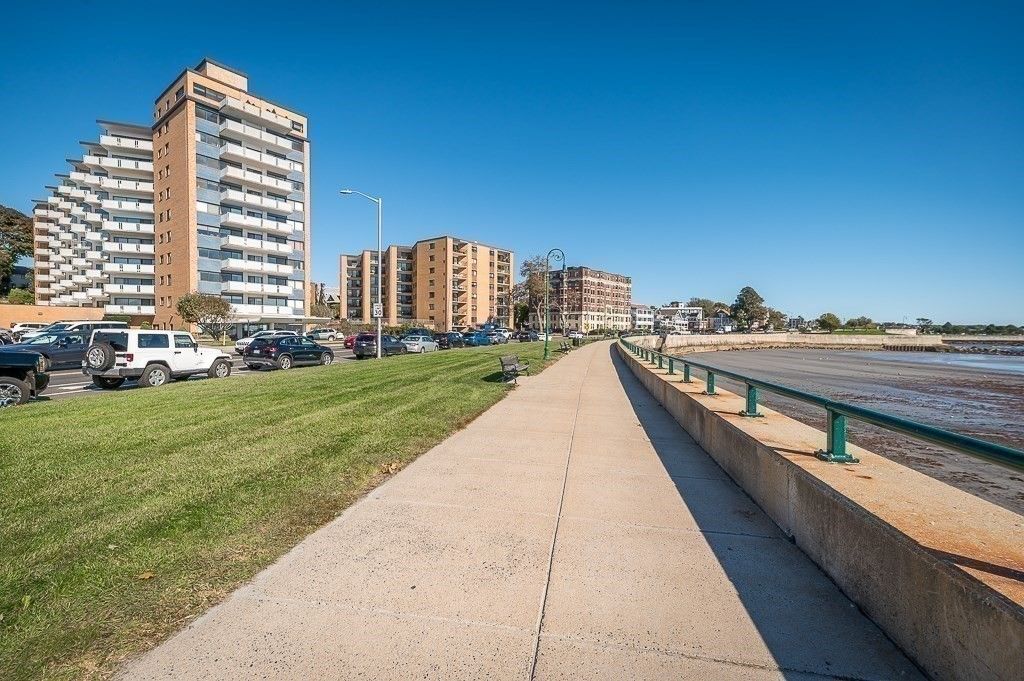 300 Lynn Shore Dr 307, Lynn, MA 01902