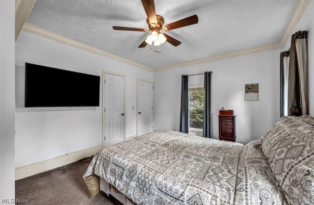 77 S Crowell Avenue, Geneva, OH 44041