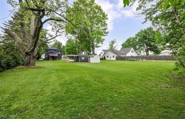 77 S Crowell Avenue, Geneva, OH 44041