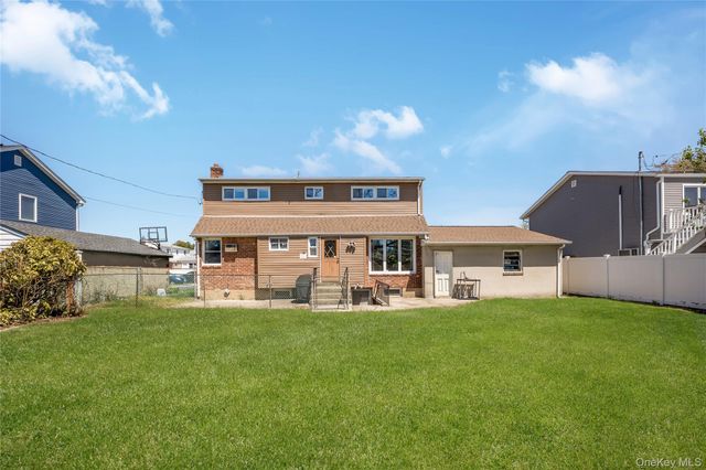 2646 Beech Street, East Meadow, NY 11554