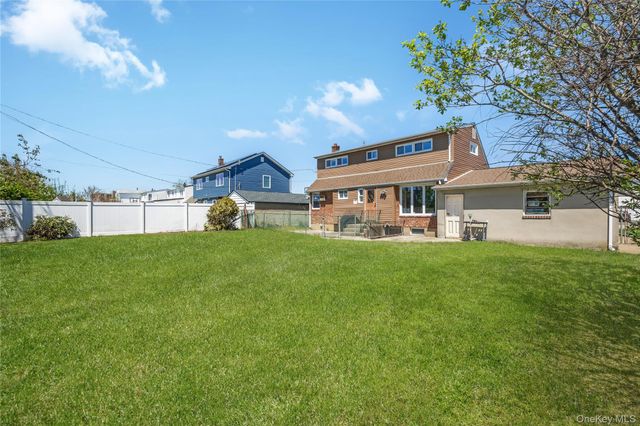 2646 Beech Street, East Meadow, NY 11554