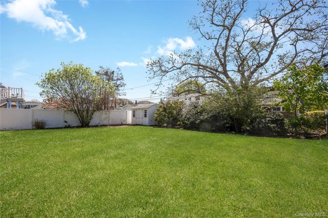 2646 Beech Street, East Meadow, NY 11554