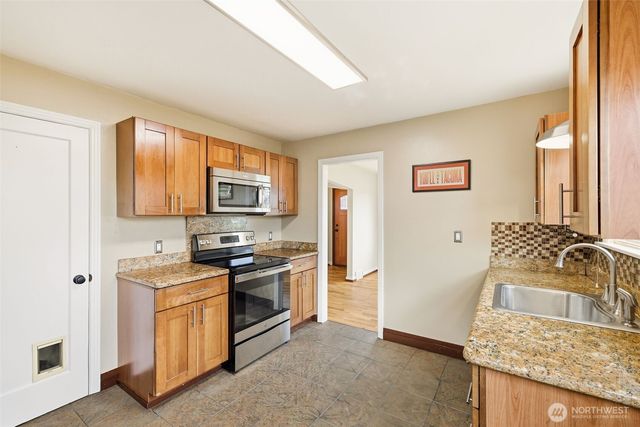 4822 N 8th Street, Tacoma, WA 98406