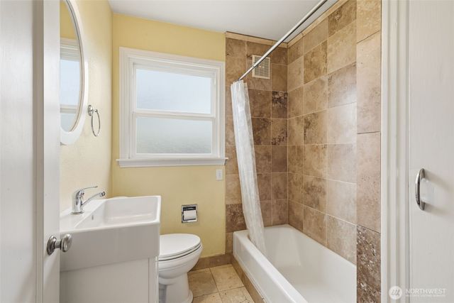 4822 N 8th Street, Tacoma, WA 98406