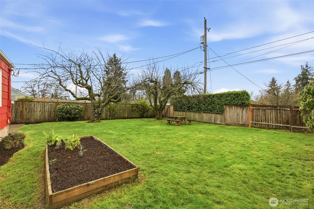 4822 N 8th Street, Tacoma, WA 98406