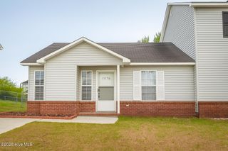 1076 W Pueblo Drive, Jacksonville, NC 28546