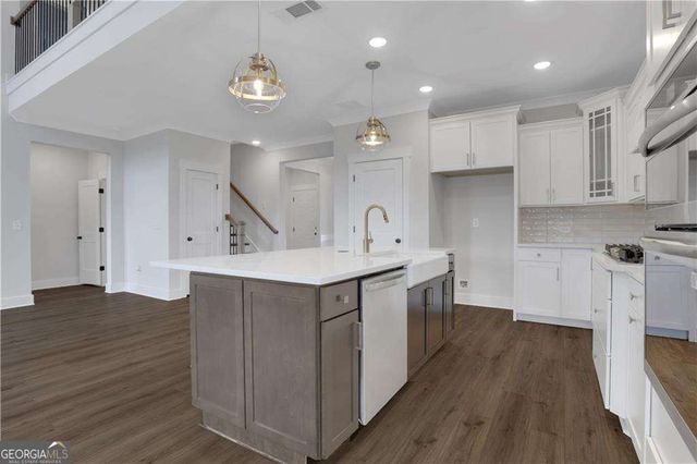 178 Coffee Lane, Hoschton, GA 30548