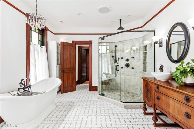 236-238 W Liberty Street, Medina, OH 44256