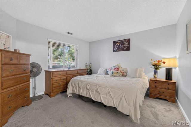 1710 Hemingway Lane B, Weldon Spring, MO 63304